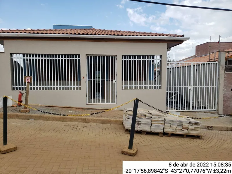 Grade de janela e portão social — Mariana